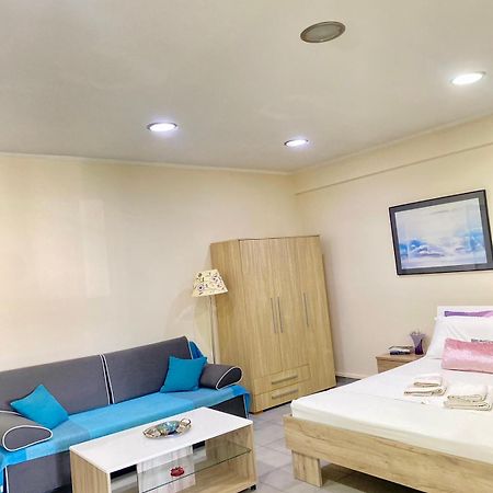 Kouvarás Cozy Apartment Near To The Airport מראה חיצוני תמונה
