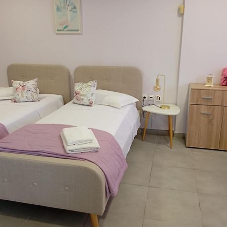 Kouvarás Cozy Apartment Near To The Airport מראה חיצוני תמונה