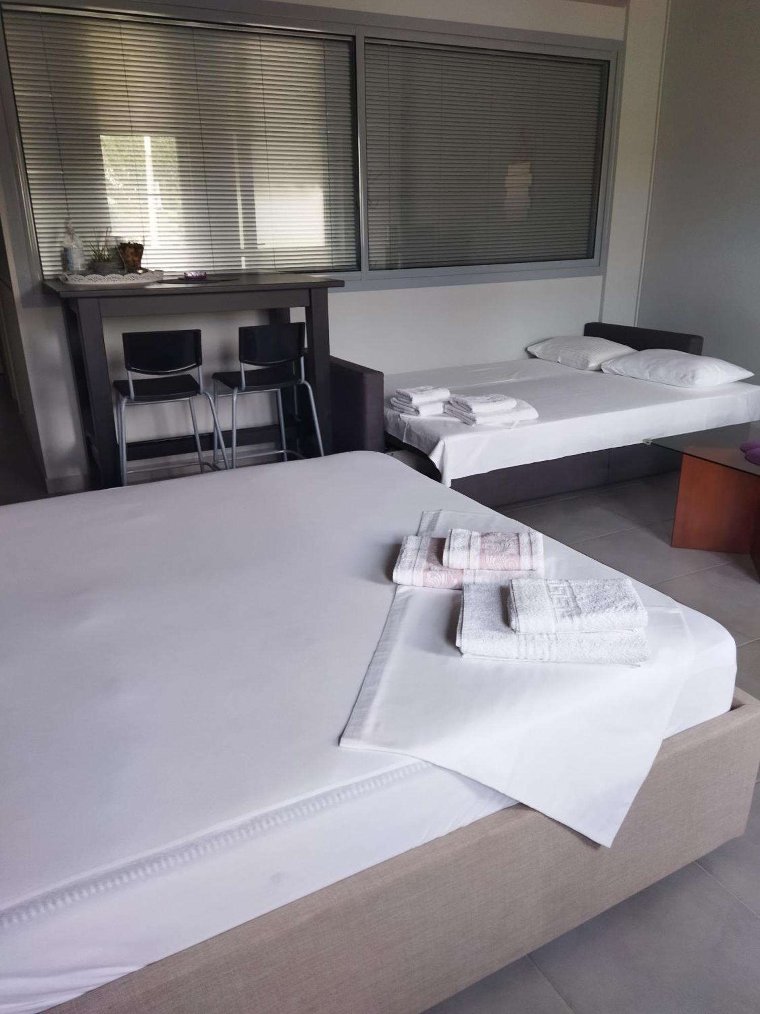 Kouvarás Cozy Apartment Near To The Airport מראה חיצוני תמונה
