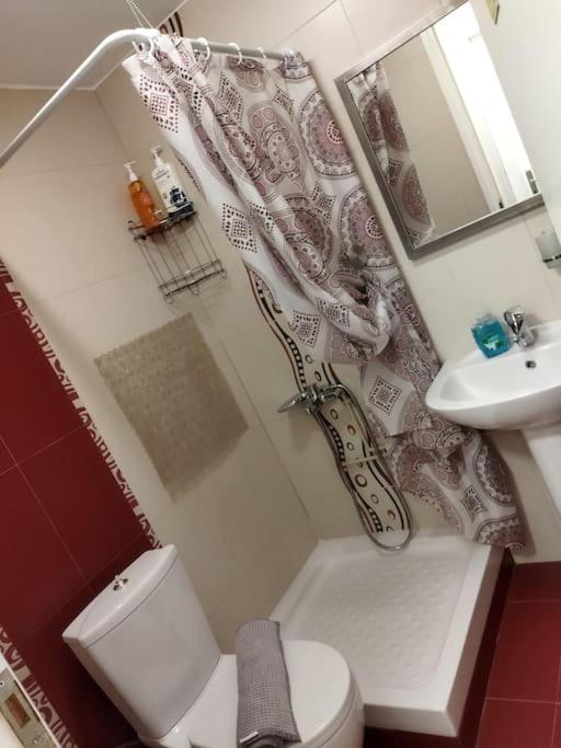 Kouvarás Cozy Apartment Near To The Airport מראה חיצוני תמונה
