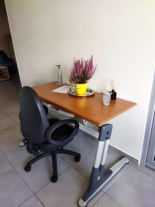 Kouvarás Cozy Apartment Near To The Airport מראה חיצוני תמונה